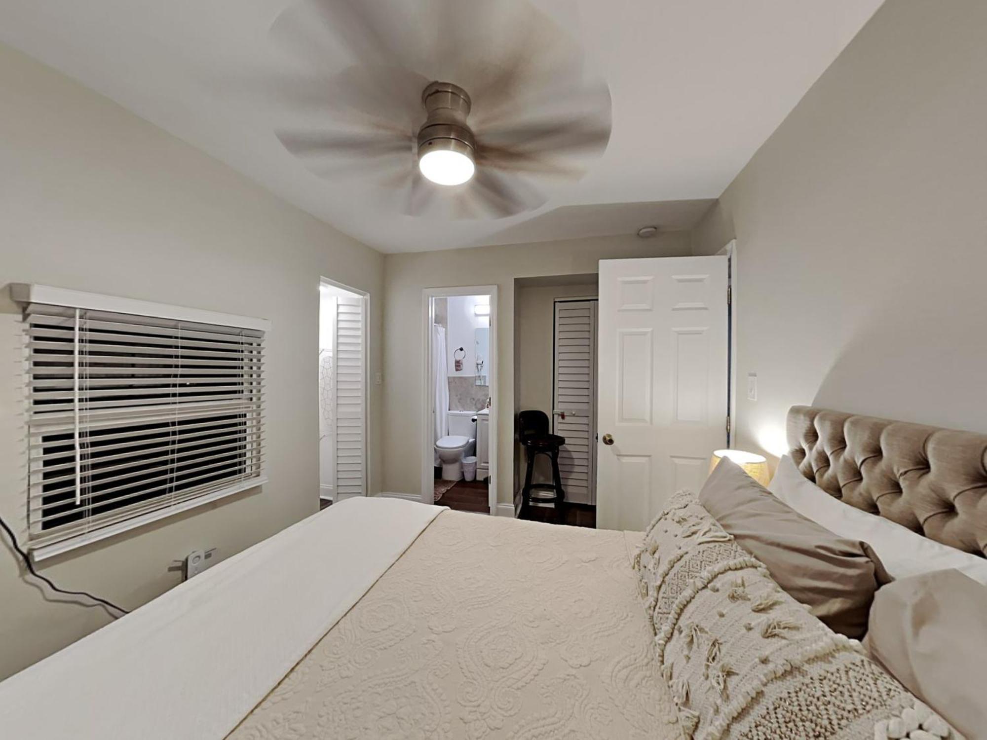 Private Rooms At Miami Centrally Located With Free Parking ภายนอก รูปภาพ