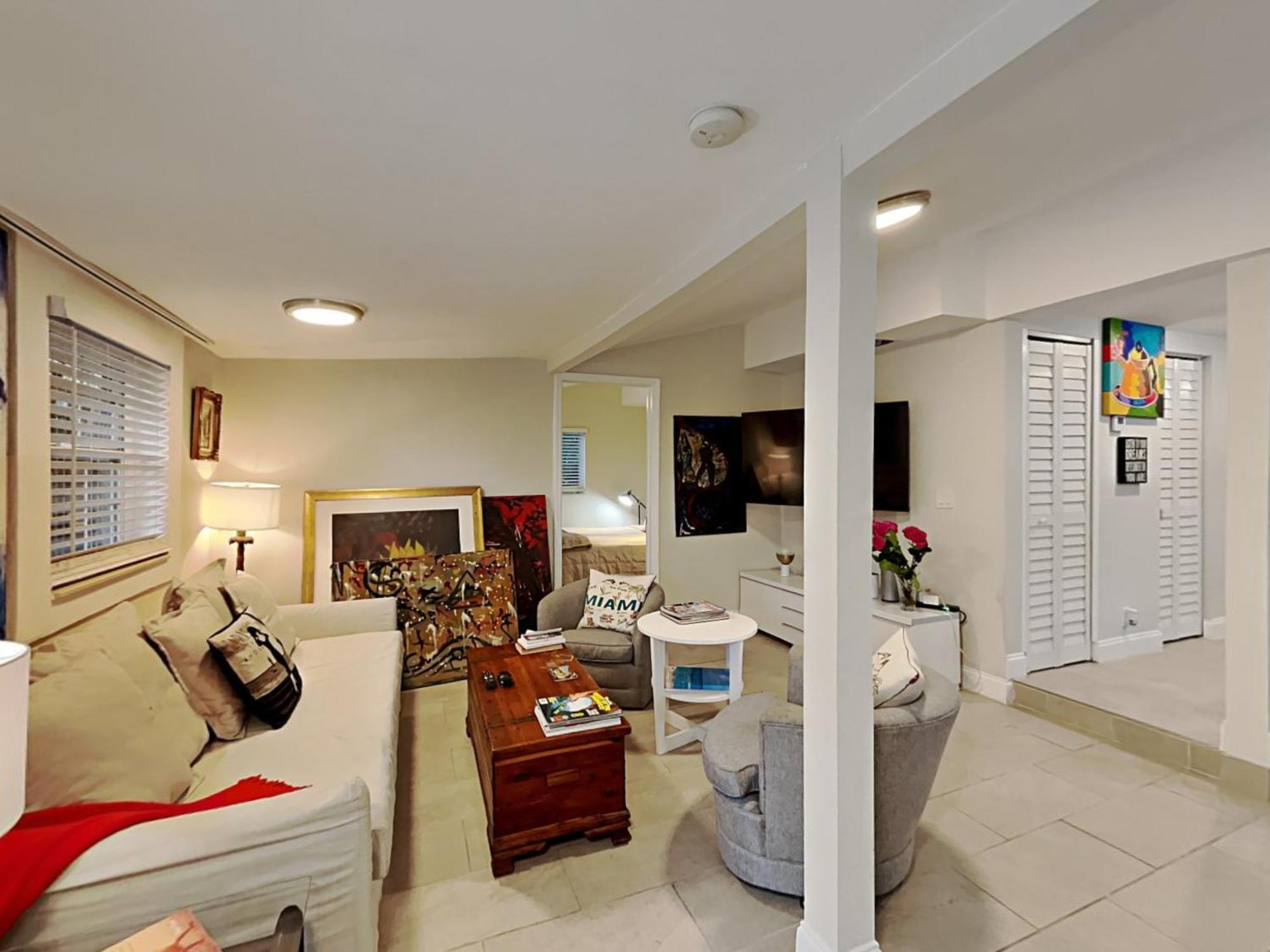 Private Rooms At Miami Centrally Located With Free Parking ภายนอก รูปภาพ