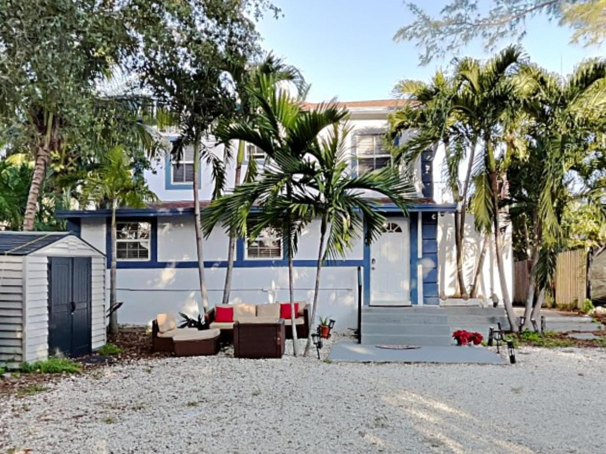 Private Rooms At Miami Centrally Located With Free Parking ภายนอก รูปภาพ