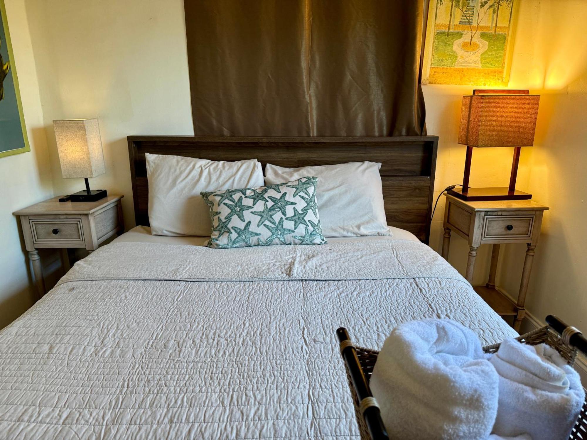 Private Rooms At Miami Centrally Located With Free Parking ภายนอก รูปภาพ