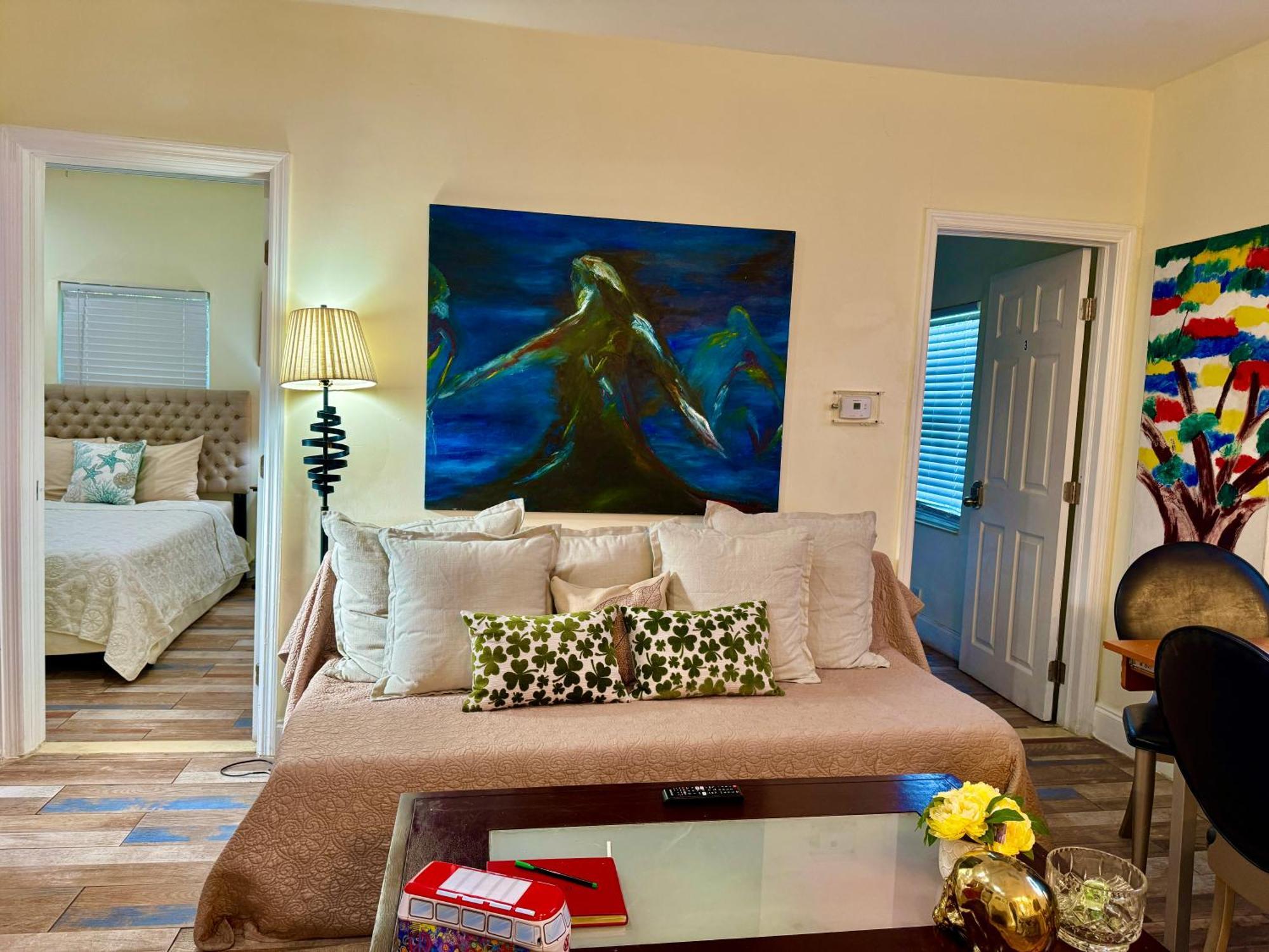 Private Rooms At Miami Centrally Located With Free Parking ภายนอก รูปภาพ